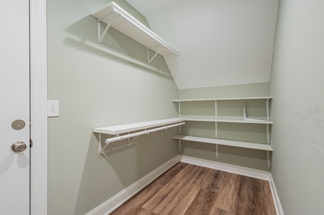 306 Hillcrest Dr, Tullahoma, TN 37388