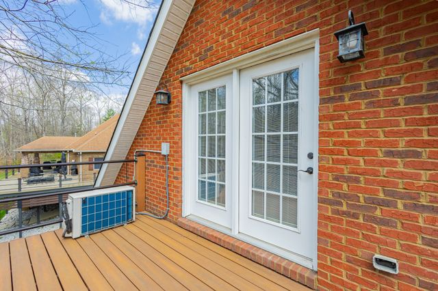 306 Hillcrest Dr, Tullahoma, TN 37388