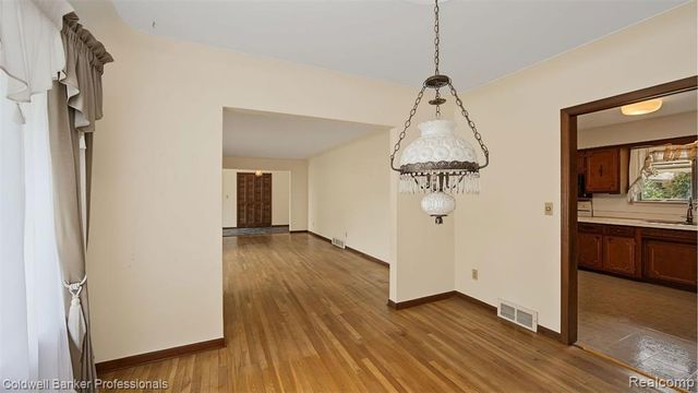 430 Spezia Drive, Oxford, MI 48371