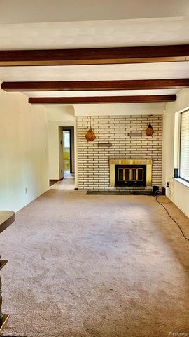 430 Spezia Drive, Oxford, MI 48371