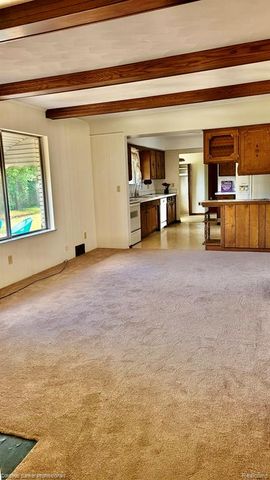 430 Spezia Drive, Oxford, MI 48371