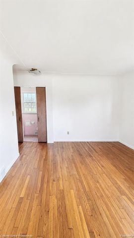 430 Spezia Drive, Oxford, MI 48371