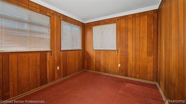 430 Spezia Drive, Oxford, MI 48371