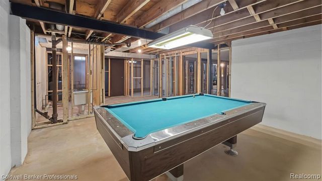 430 Spezia Drive, Oxford, MI 48371