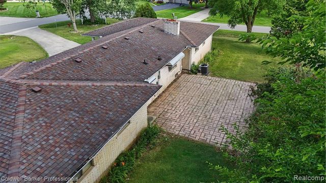 430 Spezia Drive, Oxford, MI 48371