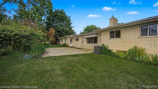 430 Spezia Drive, Oxford, MI 48371