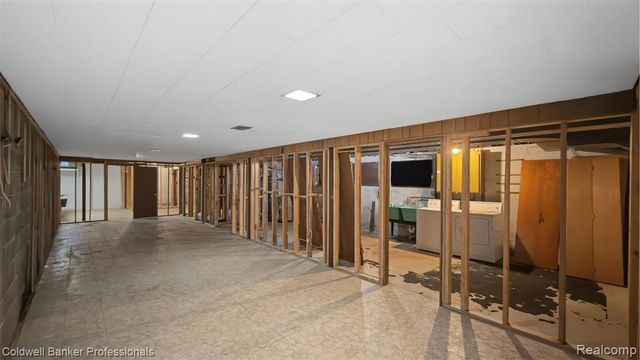 430 Spezia Drive, Oxford, MI 48371