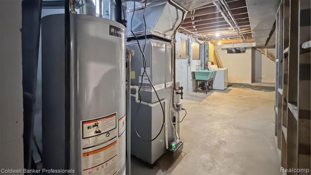 430 Spezia Drive, Oxford, MI 48371