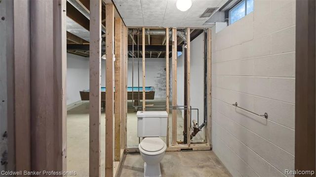 430 Spezia Drive, Oxford, MI 48371