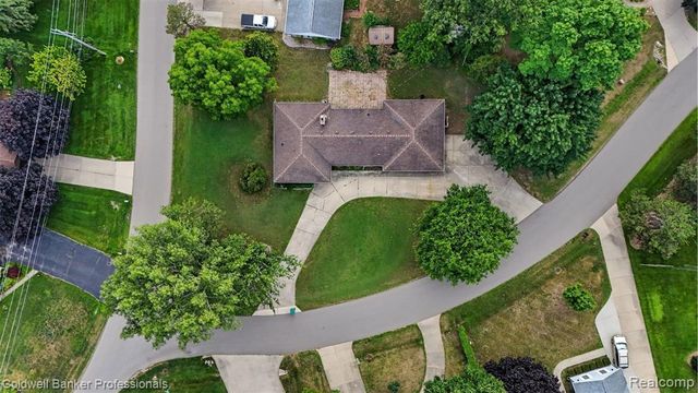 430 Spezia Drive, Oxford, MI 48371