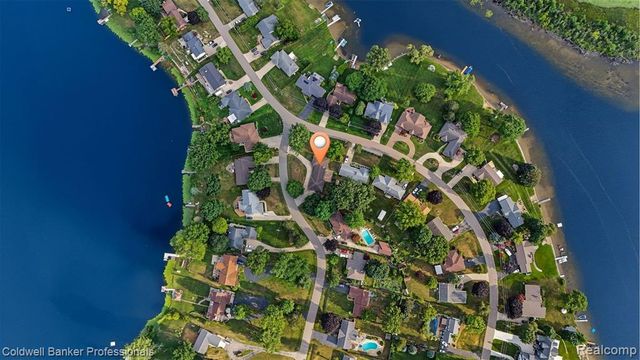 430 Spezia Drive, Oxford, MI 48371