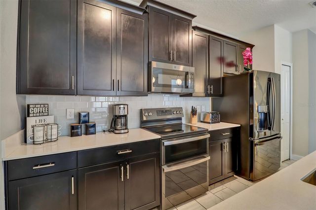 1184 CHALLENGE DRIVE, Davenport, FL 33896