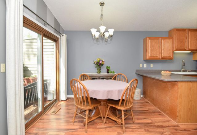 910 94th Avenue NE, Blaine, MN 55434
