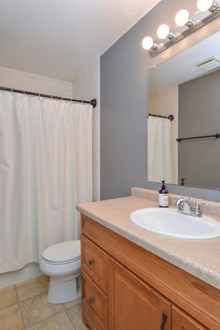 910 94th Avenue NE, Blaine, MN 55434