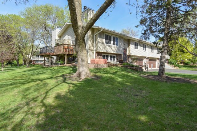 910 94th Avenue NE, Blaine, MN 55434