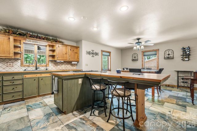 4586 Charlotte Street, Conover, NC 28613