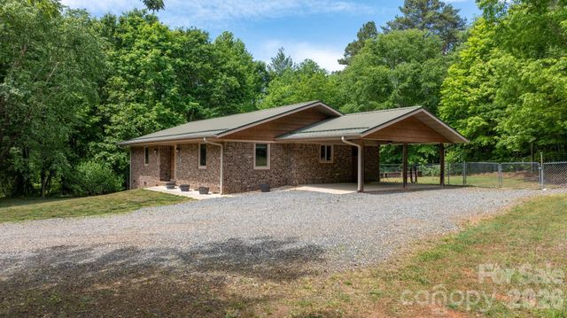 4586 Charlotte Street, Conover, NC 28613