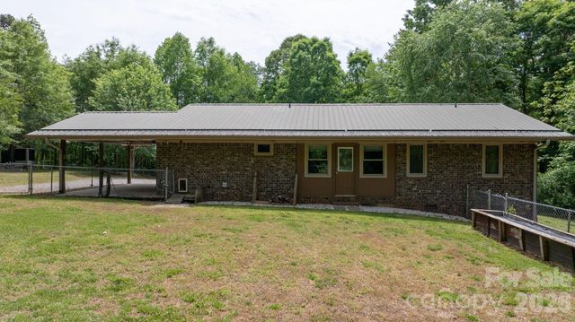 4586 Charlotte Street, Conover, NC 28613