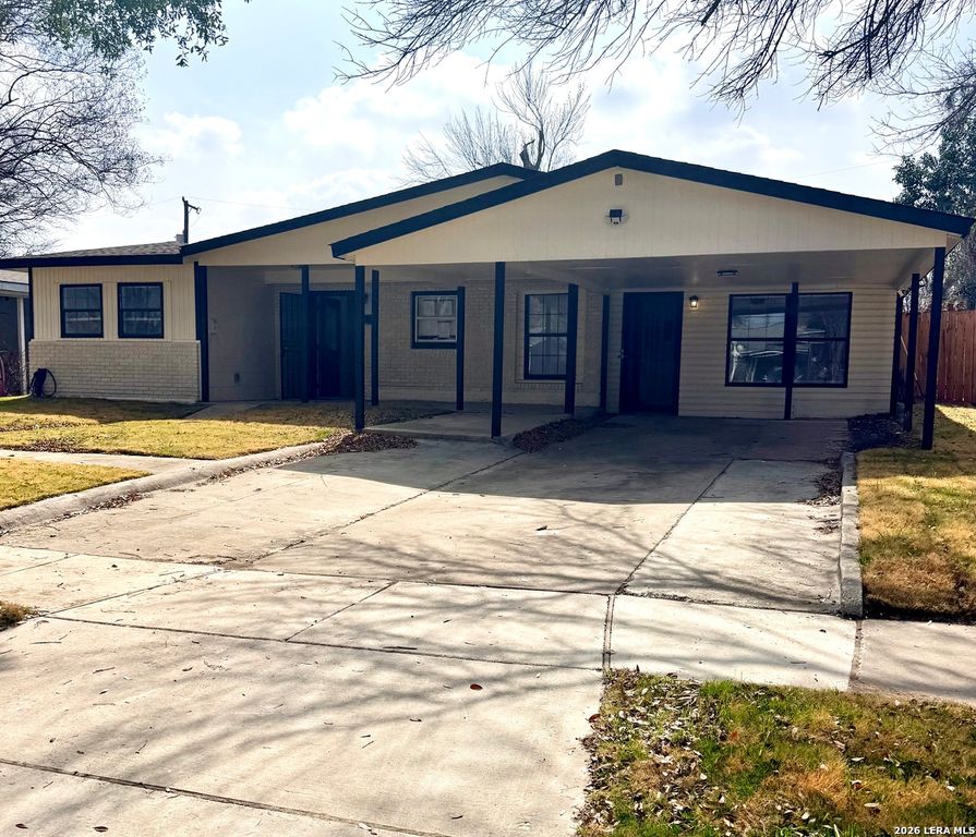 218 Hillwood, San Antonio, TX 78213