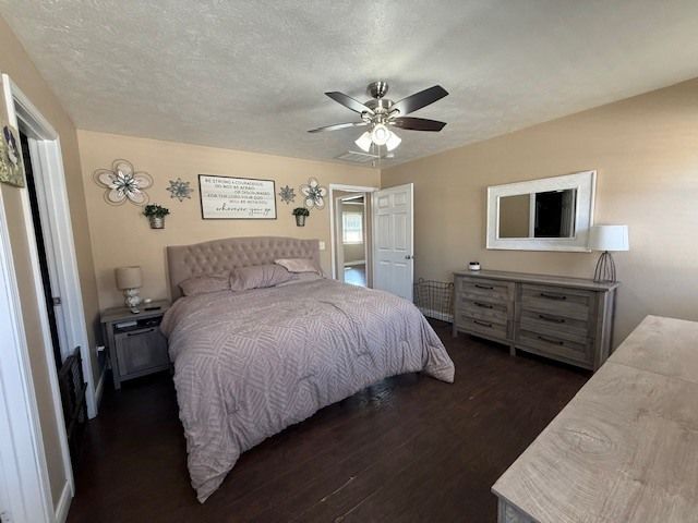 911 E Stotlar Street, Herrin, IL 62848