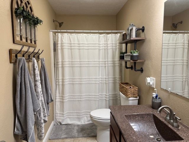 911 E Stotlar Street, Herrin, IL 62848