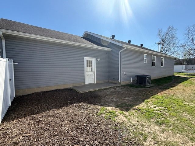 911 E Stotlar Street, Herrin, IL 62848