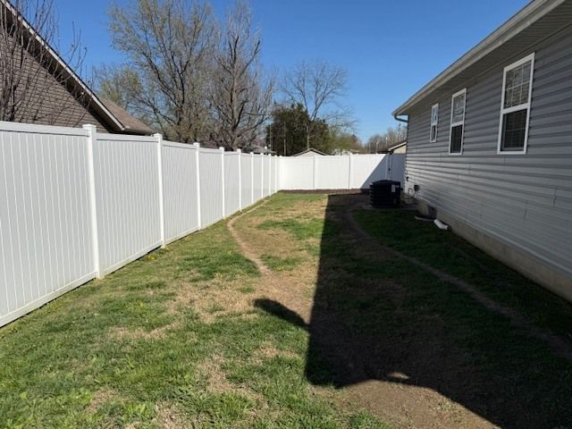 911 E Stotlar Street, Herrin, IL 62848