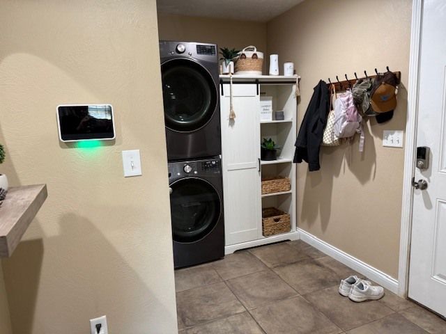 911 E Stotlar Street, Herrin, IL 62848