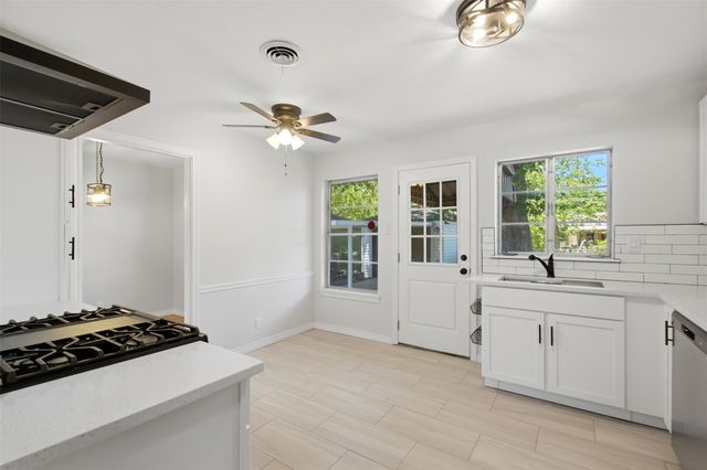 10243 San Juan Avenue, Dallas, TX 75228