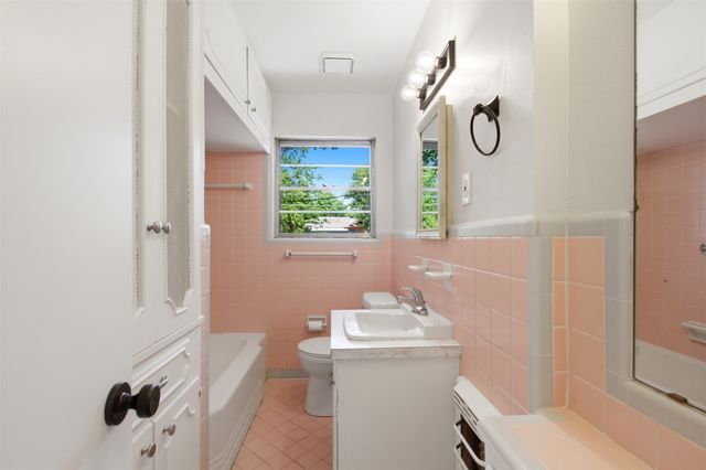 10243 San Juan Avenue, Dallas, TX 75228