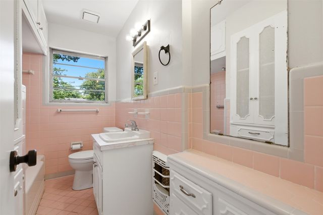 10243 San Juan Avenue, Dallas, TX 75228