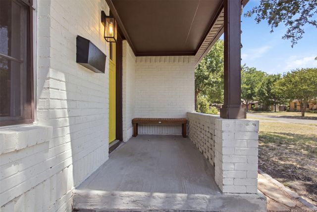 10243 San Juan Avenue, Dallas, TX 75228