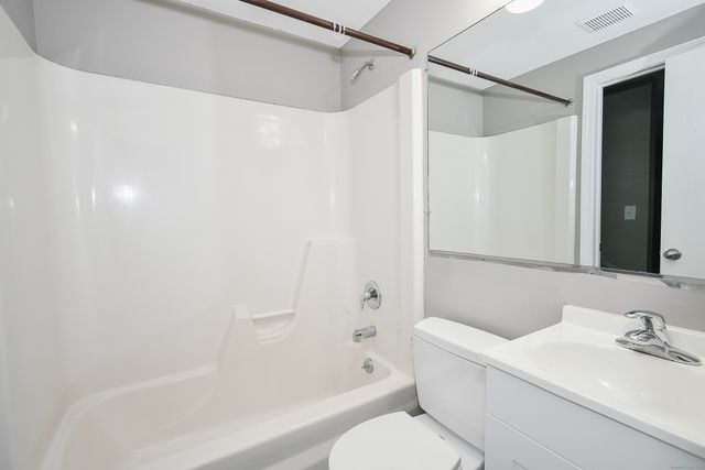 14 Rising Trail Drive 14, Middletown, CT 06457