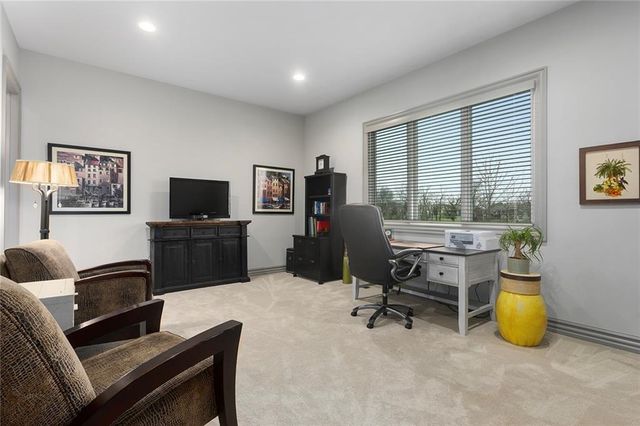 10439 N St Clair Avenue, Kansas City, MO 64154