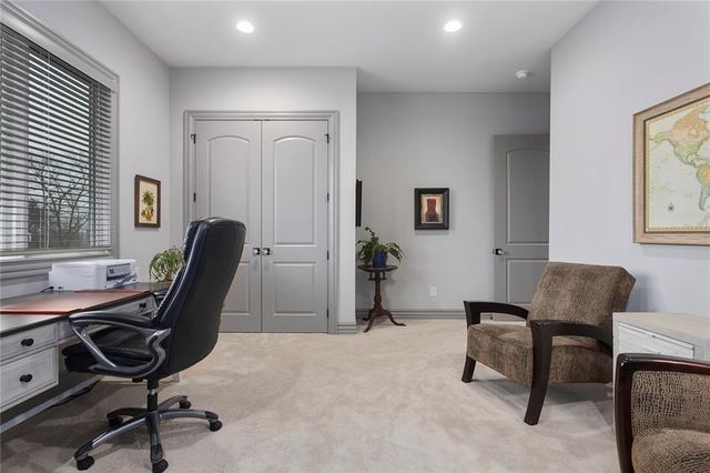 10439 N St Clair Avenue, Kansas City, MO 64154