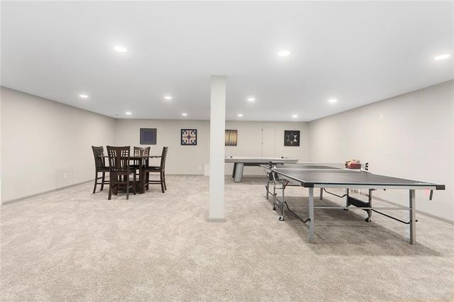 10439 N St Clair Avenue, Kansas City, MO 64154