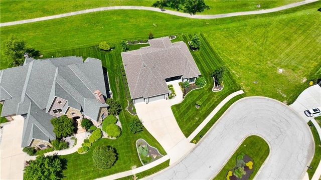 10439 N St Clair Avenue, Kansas City, MO 64154