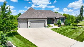 10439 N St Clair Avenue, Kansas City, MO 64154