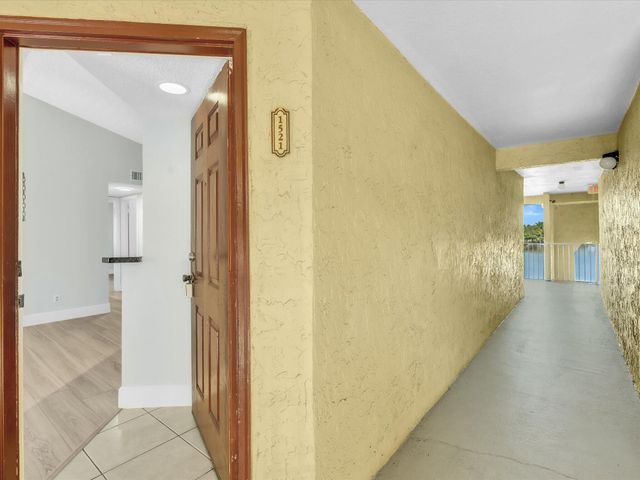 731 Vista Isles Drive 1521, Sunrise, FL 33325
