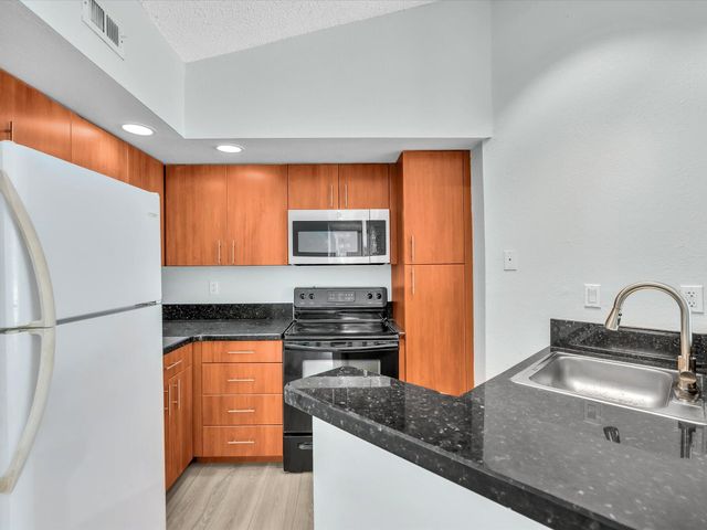 731 Vista Isles Drive 1521, Sunrise, FL 33325