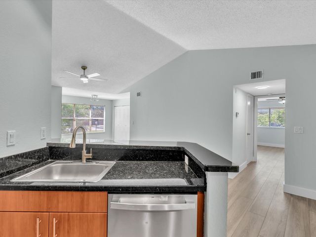 731 Vista Isles Drive 1521, Sunrise, FL 33325