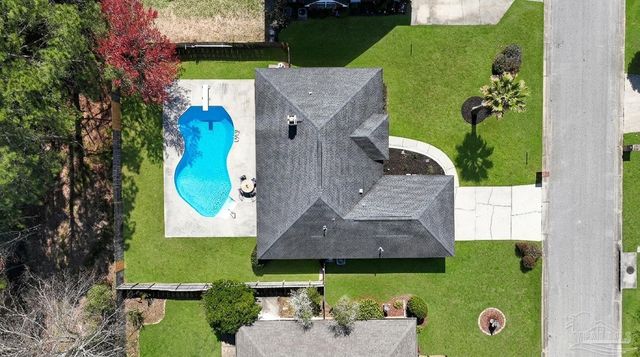 3020 Classic Dr, Pensacola, FL 32507