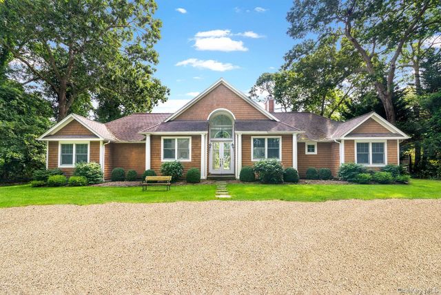 20 Cutter Court, East Hampton, NY 11937