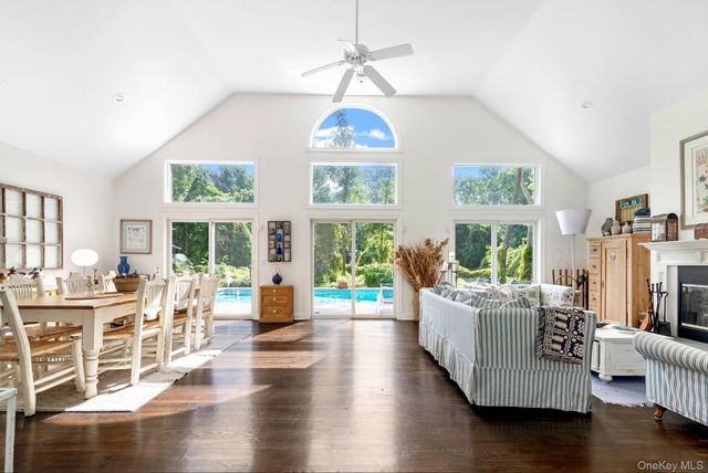 20 Cutter Court, East Hampton, NY 11937