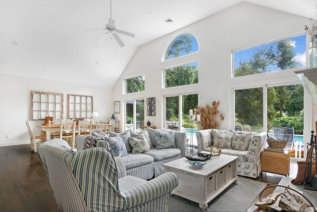 20 Cutter Court, East Hampton, NY 11937