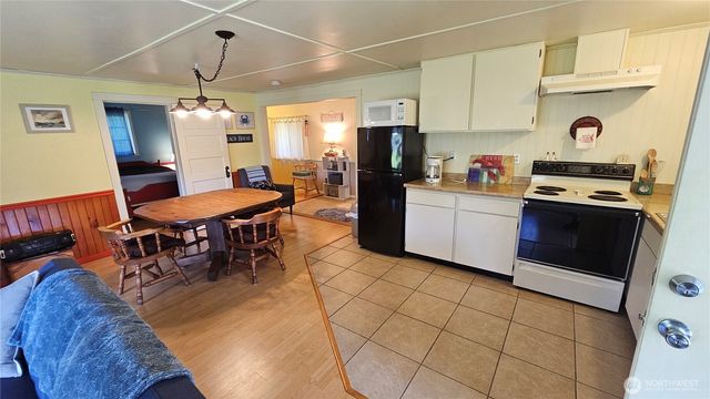 24402 P Street, Ocean Park, WA 98640