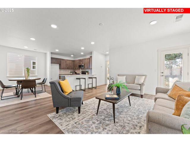 15 Sw Johnson St, Depoe Bay, OR 97341