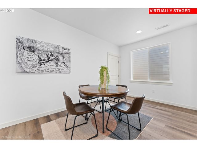 15 Sw Johnson St, Depoe Bay, OR 97341