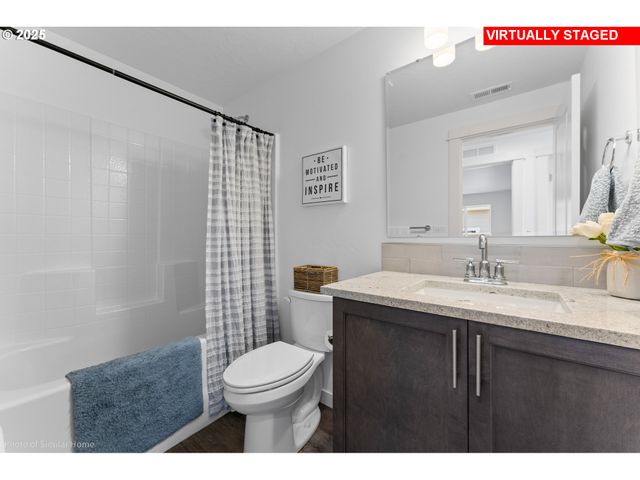 15 Sw Johnson St, Depoe Bay, OR 97341