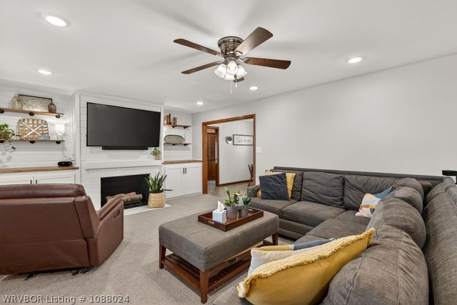 1109 Lisa Lane, Van Buren, AR 72956